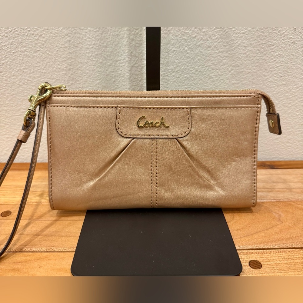 Coach Ashley Zip Around Metallic Blush/Gold Leather Wallet